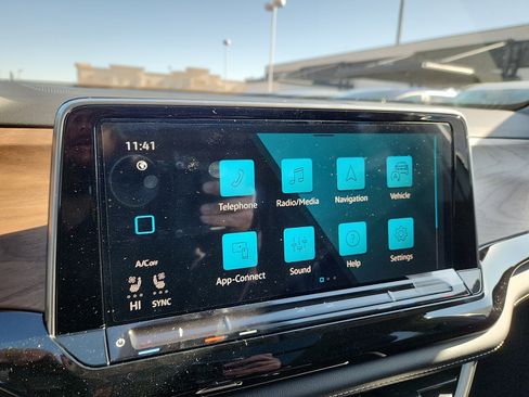 New 2026 Volkswagen Atlas SE image 19