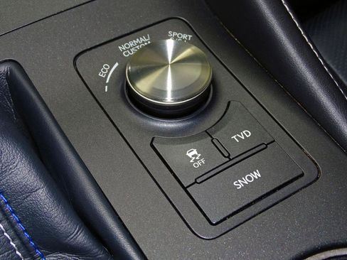 Used 2019 Lexus RC F w/ Performance Package RWD image 22