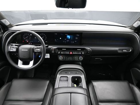 Used 2026 Hyundai Palisade Calligraphy image 12