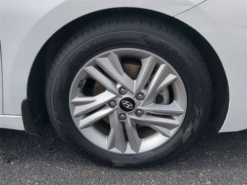 Used 2020 Hyundai Elantra Value Edition image 10