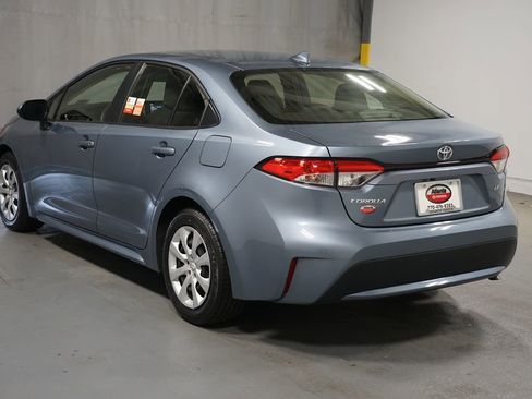 Certified 2021 Toyota Corolla LE FWD image 6