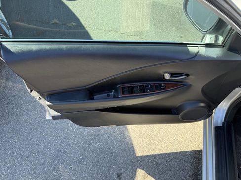 Used 2004 Nissan Altima 3.5 SE image 20