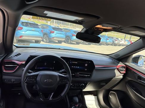 Used 2024 Chevrolet TrailBlazer RS w/ Convenience Package image 14