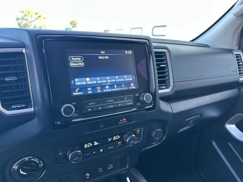 Used 2022 Nissan Frontier SV w/ Technology Package AWD/4WD image 16