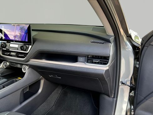 Used 2026 Toyota Grand Highlander AWD image 27