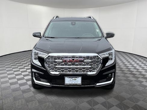 Used 2024 GMC Terrain Denali w/ Black Diamond Edition AWD/4WD image 2