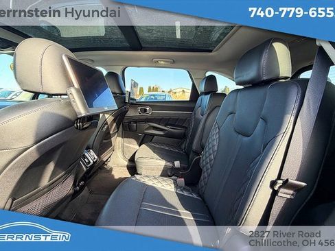 Used 2022 Kia Sorento SX image 22