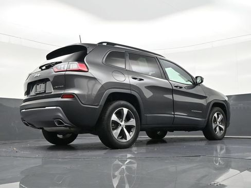 Used 2022 Jeep Cherokee Limited image 23