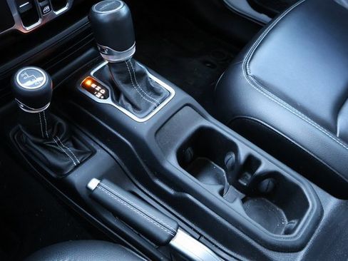 Used 2021 Jeep Gladiator Overland w/ Popular Equipment Package image 34