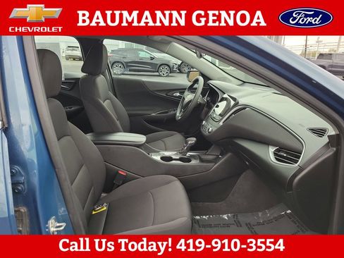 Used 2024 Chevrolet Malibu LT FWD image 12