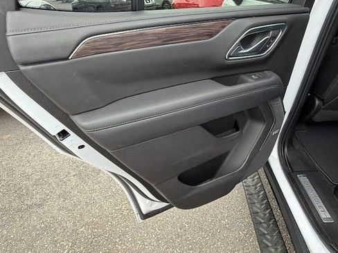 Used 2021 Chevrolet Tahoe Z71 w/ Luxury Package image 21