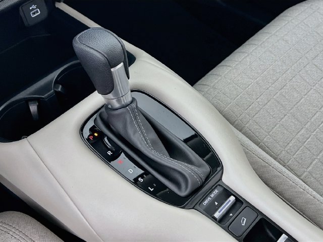 Used 2024 Honda HR-V LX image 18