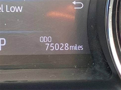 Used 2019 Toyota Camry XSE image 18