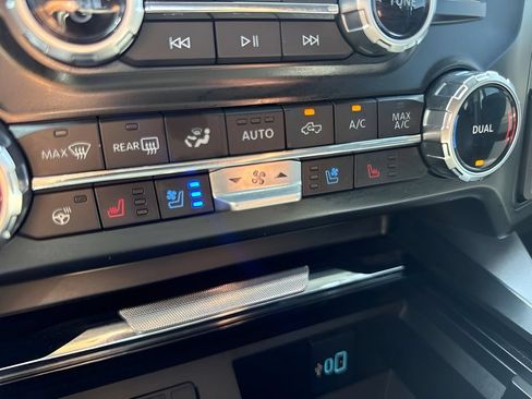 Used 2023 Ford F350 Lariat w/ Chrome Package AWD/4WD image 17