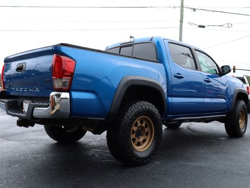 Used 2016 Toyota Tacoma SR5 image 24