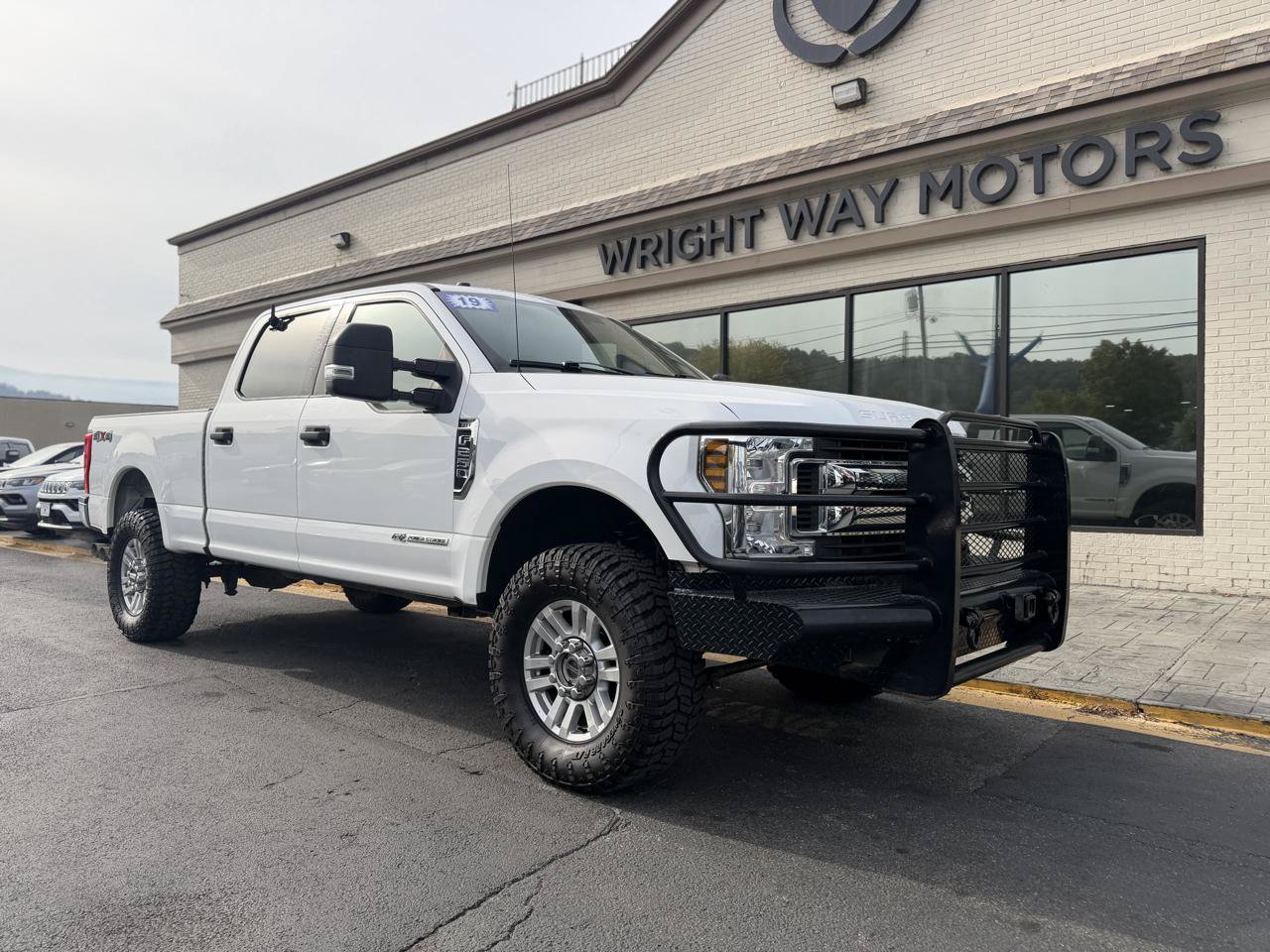 Used 2019 Ford F250 XLT AWD/4WD image 1