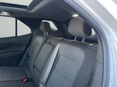 Used 2023 Chevrolet Equinox LT image 18