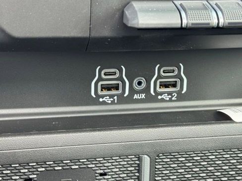 New 2026 RAM 1500 Laramie AWD/4WD image 23