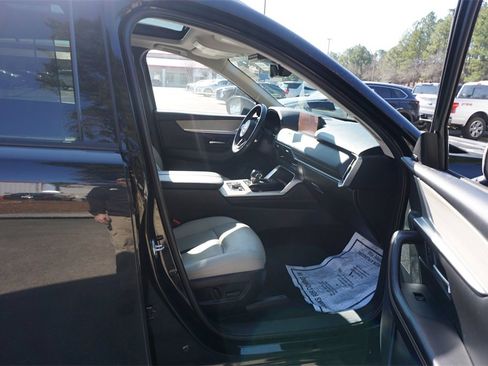 Used 2024 MAZDA CX-90 Plug-In Hybrid w/ Premium Pkg image 18