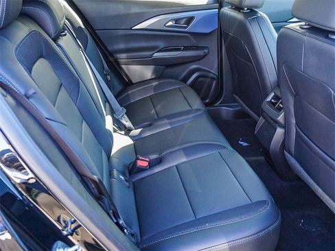 New 2026 Chevrolet Equinox EV LT image 13