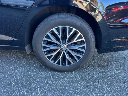 Used 2021 Volkswagen Jetta S image 38