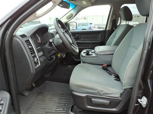 Used 2016 RAM 1500 Express w/ Black Ram 1500 Express Group AWD/4WD image 16