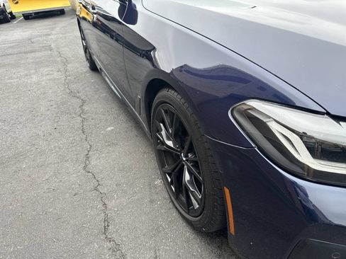 Used 2022 BMW M550i xDrive w/ Executive Package AWD/4WD image 13