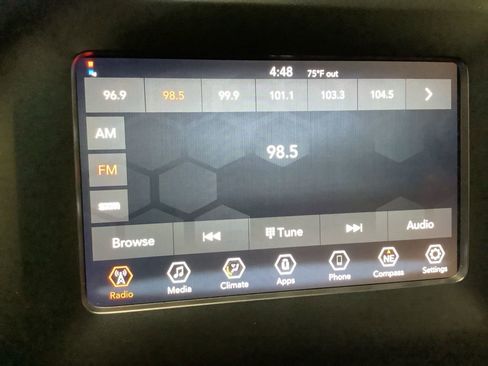 Used 2019 Jeep Cherokee Latitude Plus image 36