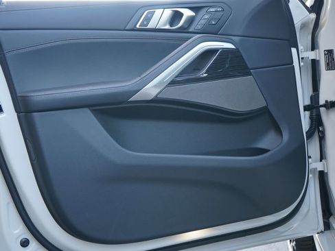 New 2026 BMW X6 xDrive40i w/ Climate Comfort Package image 9