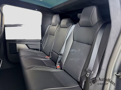 Used 2024 Tesla Cybertruck AWD Crew Cab image 28