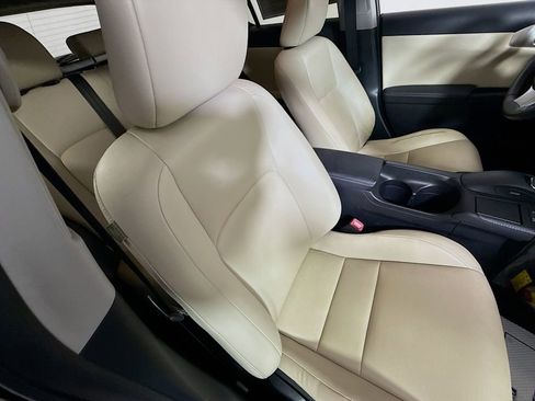 Used 2012 Lexus CT 200h Premium image 24