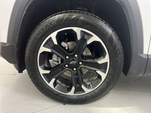 Used 2025 Chevrolet Equinox LT w/ Convenience Package II image 15