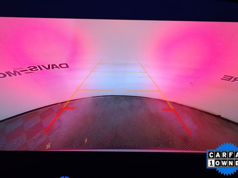 Used 2025 Chevrolet Traverse LT image 26