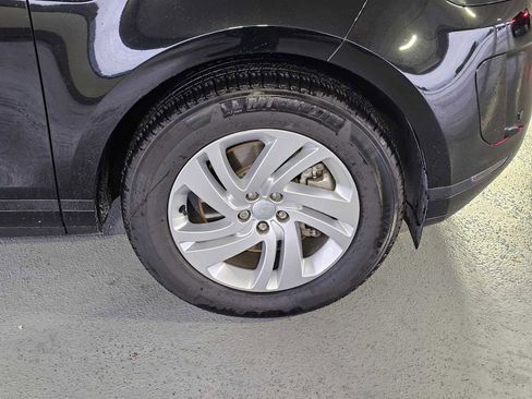 Used 2024 Land Rover Range Rover Evoque S image 9