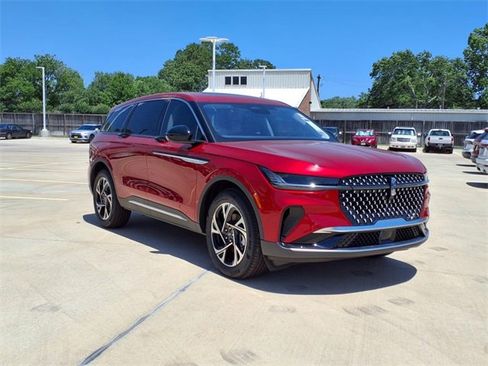 New 2025 Lincoln Nautilus Premier w/ Equipment Group 102A image 16