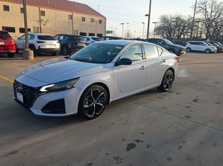 Used 2025 Nissan Altima 2.5 SR w/ SR Premium Package video 1