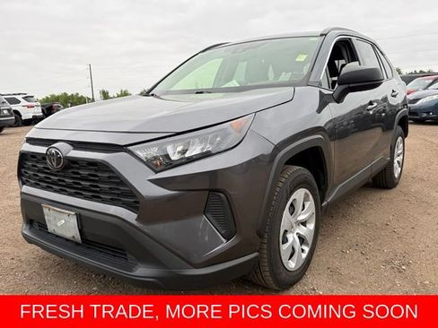 Used 2020 Toyota RAV4 LE AWD/4WD image 1