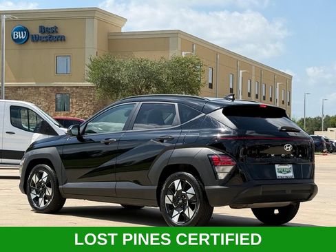 Used 2025 Hyundai Kona SEL FWD image 3