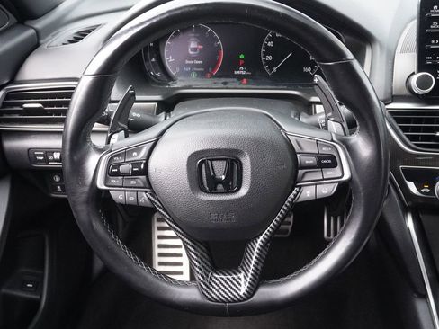 Used 2018 Honda Accord Sport image 29