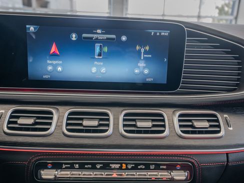 New 2026 Mercedes-Benz GLE 53 AMG 4MATIC Coupe image 20
