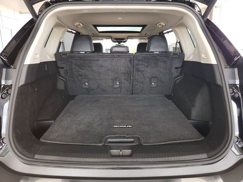 Certified 2023 Nissan Rogue SV w/ SV Premium B Package FWD image 13