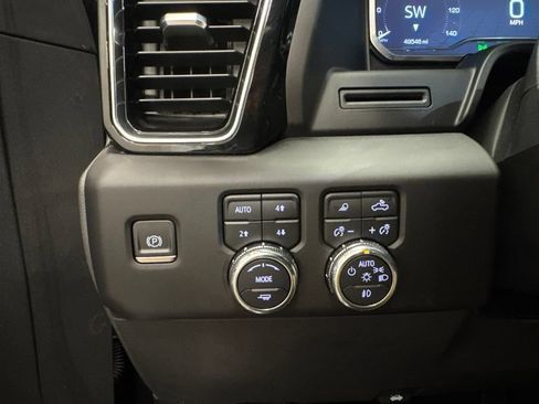 Used 2022 GMC Sierra 1500 Denali AWD/4WD image 14