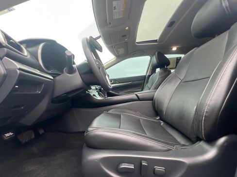 Used 2019 Nissan Maxima 3.5 SV w/ Floor Mat Group FWD image 25