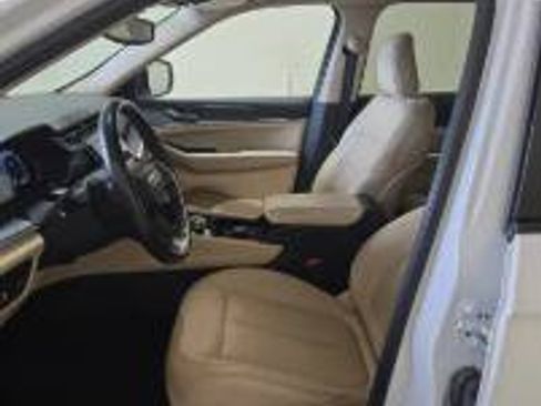 Used 2021 Jeep Grand Cherokee L Limited AWD/4WD image 8