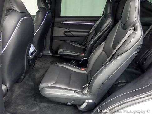 Used 2025 Tesla Model X Plaid AWD/4WD image 15