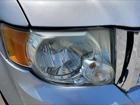 Used 2010 Ford Escape XLT FWD image 25