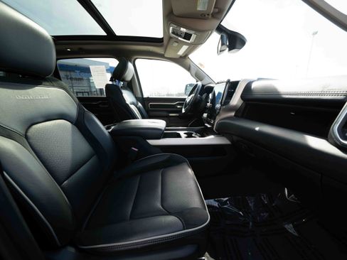 Used 2019 RAM 1500 Laramie image 25