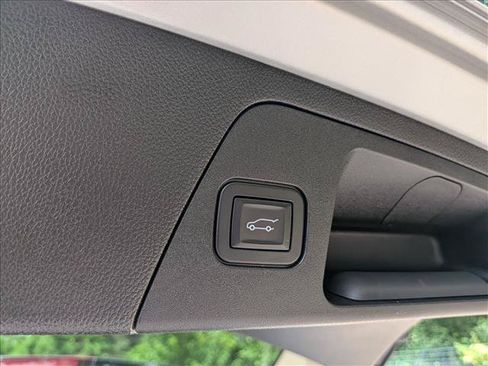 Used 2018 Buick Envision Premium w/ LPO, Active Package AWD/4WD image 22