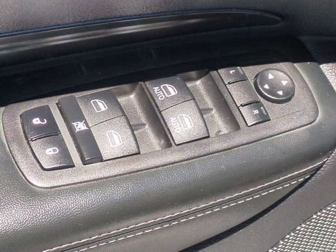 Used 2023 Dodge Durango SXT RWD image 25