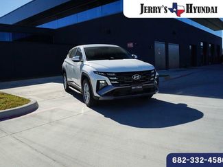 New 2026 Hyundai Tucson SE video 1